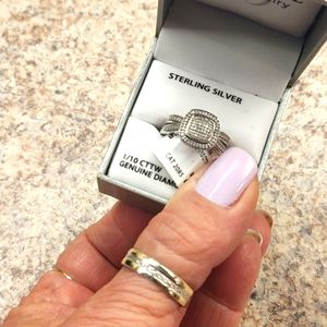 Sterling silver Diamond Ring Size 7